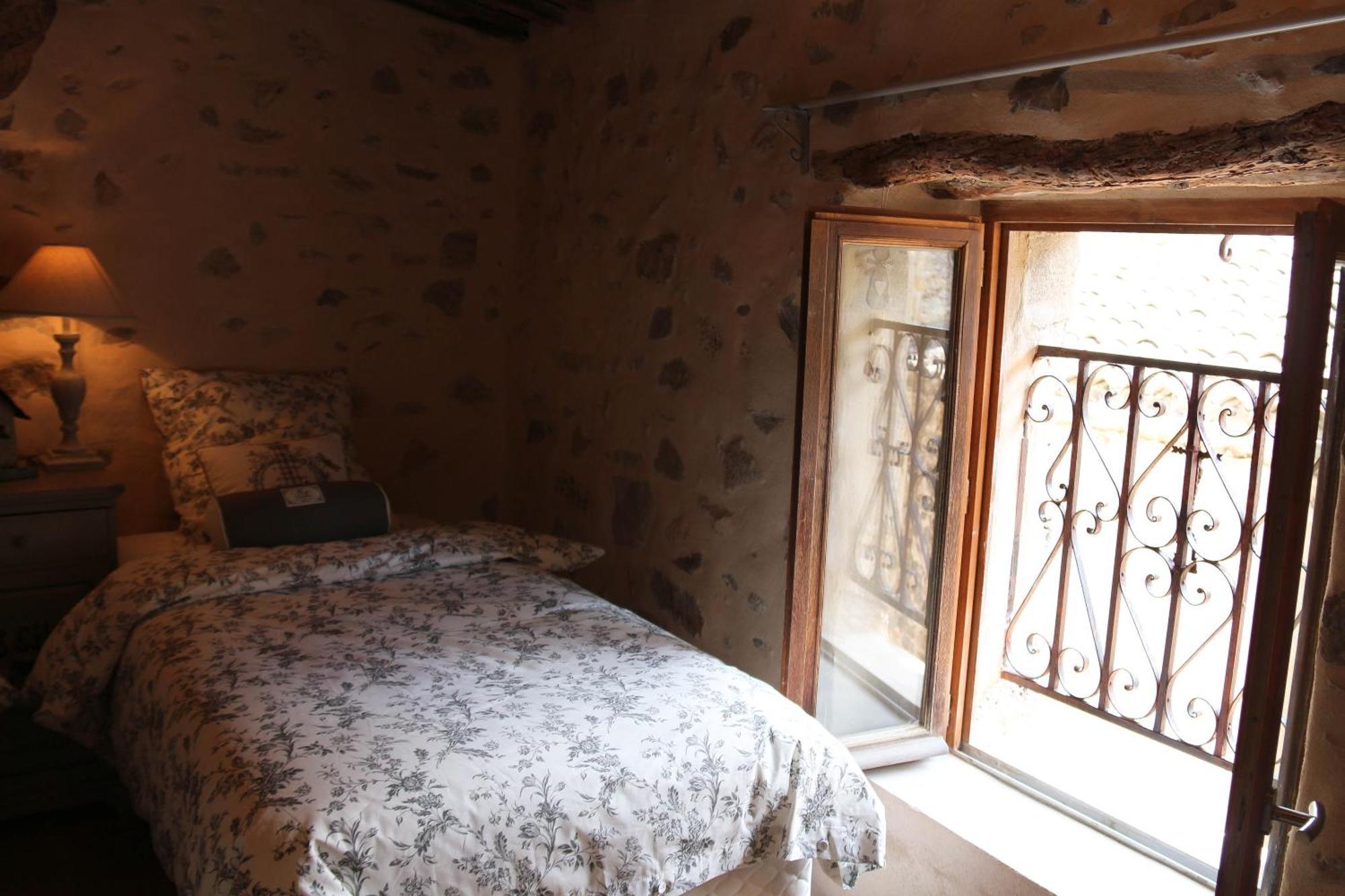 Gite Marceline Saint-Guilhem-le-Desert Exterior foto